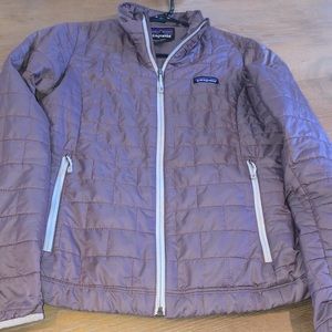 Patagonia light puffer light plum size Small
